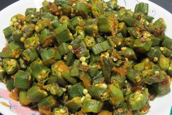भिंडी की सब्जी बनाने की आसान रेसिपी  । Bhindi ki Sabji Kaise Banaye: An Quick and Easy Recipe